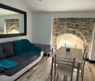 Roujan Apartment | T2 Centre-ville cour privée