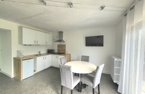 Lathuile Apartment | T2 lake Annecy view