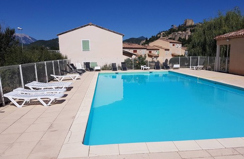 Montbrun-les-Bains Apartment | T2 Proche des Thermes, du Village et du Supermarché