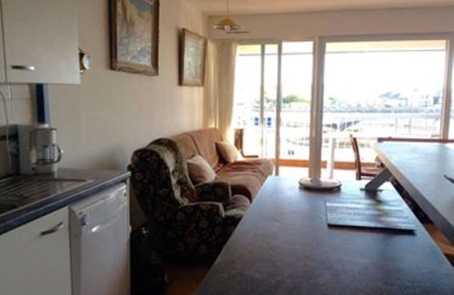 Quiberon Apartment | T2 sea view, secure entrance and parking, all on foot.