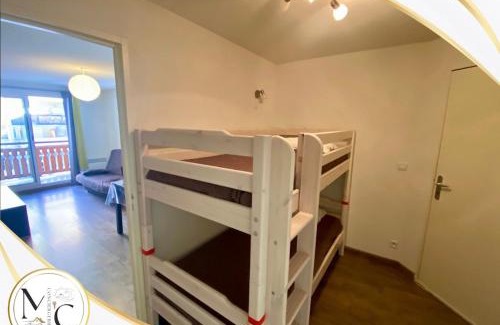 Allos Apartment | T2 ski, heated pool, hammam