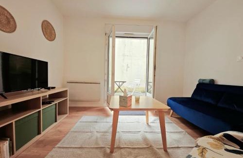 Angouleme Apartment | T2 tout confort - Proche Gare - Patio