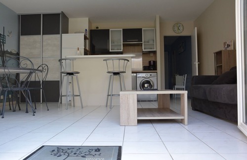 La Rochelle Apartment | T2 with spacious garden closed garage and individual parking