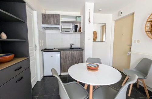 La Rochelle Apartment | T2 with terrace near Les Minimes