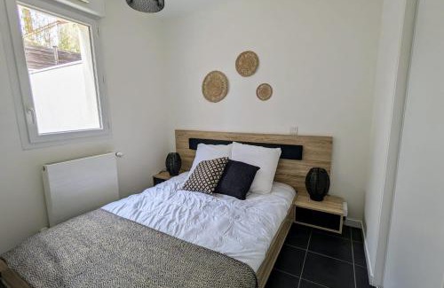 La Rochelle Apartment | T2 with terrace near Les Minimes