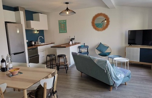 Soulac-sur-Mer Apartment | T3 apartment of 62 m2 with 15 m2 terrace in the heart of Soulac.