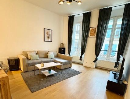 Bourgoin-Jallieu Apartment | T3 hypercentre proche gare