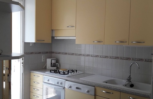 Saint-Cyr-sur-Mer Apartment | T3, terrace, garden, parking 80 m from the beach
