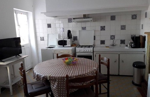 Santa-Reparata-di-Balagna Apartment | T4 apartment in Balagne village