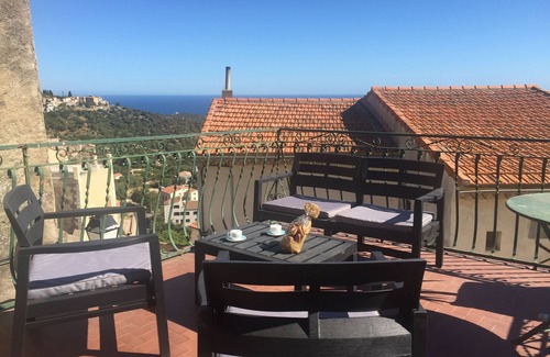 Santa-Reparata-di-Balagna Apartment | T4 apartment in Balagne village