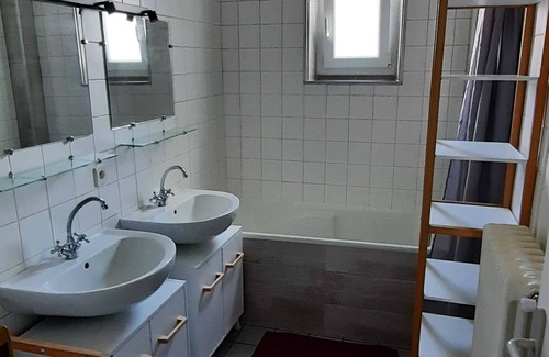 Clermont-Ferrand Apartment | T4 City center between charm and sanctity