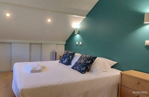 Villenave-d'Ornon Apartment | T5 3*** jacuzzi, 15mn tram C Bx, la campagne en centre ville