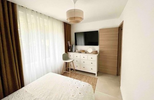 Cronenbourg Ouest Apartment | T5 Appartement Entier, Parking Gratuit