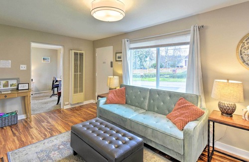 West End Cottage | Tacoma Cottage w/ Fire Pit - Walk to Beach!