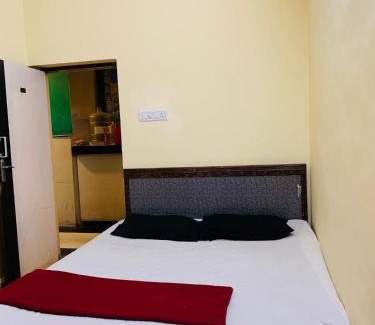 Shivaji Nagar House | Taeeba Lodge