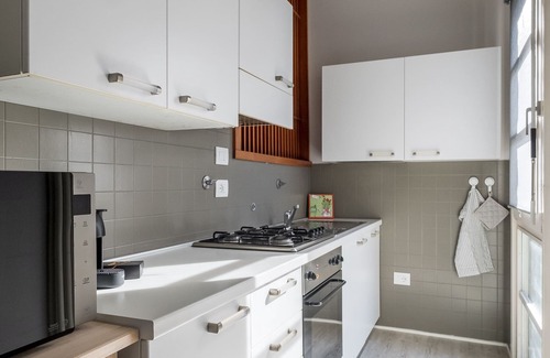 Savena Condo | Tagliacozzi Suites Apartment