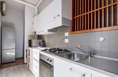 Savena Condo | Tagliacozzi Suites Apartment