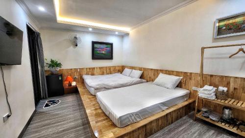 Hanoi Backpacker Quarter Apartment | TaHien Loft
