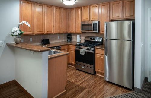 Las Vegas Resort | Tahiti All-Suite Resort