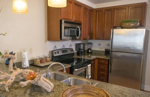 Las Vegas Apartment | Tahiti Village 2BR - Full Kitchen - Sleeps 8