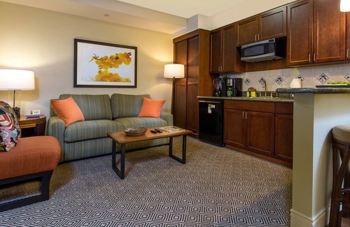 Las Vegas Condo | Tahiti Village Moorea 1br suite Friday check-in