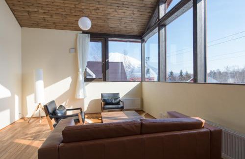 Hirafu Cabin | Tahoe Lodge by H2 Life