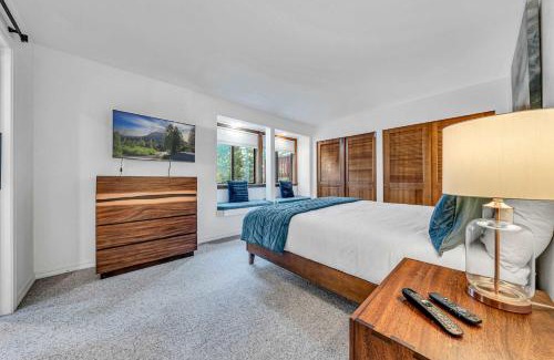 Kings Beach House | Tahoe Retreat with Decks and Separate Studio