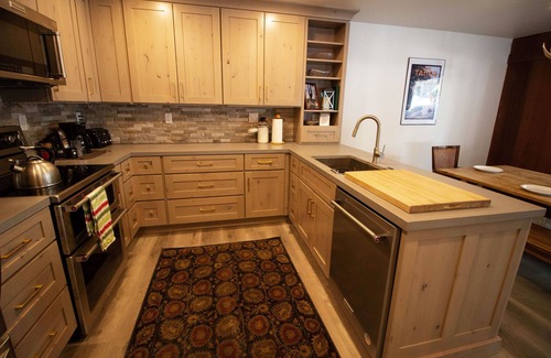 Tahoe Tavern House | Tahoe Tavern Condo in Lake Front Complex