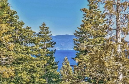 Carnelian Woods House | Tahoe Time: 2 BR, 1.5 BA Townhouse in Carnelian Bay, Sleeps 6