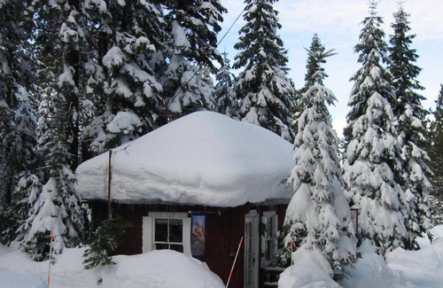 Tahoma Bed & Breakfast | Tahoma Meadows Cottages