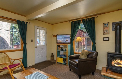 Tahoma Bed & Breakfast | Tahoma Meadows Cottages