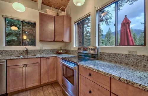 McKinney Estates House | Tahoma Treehouse in Tahoma