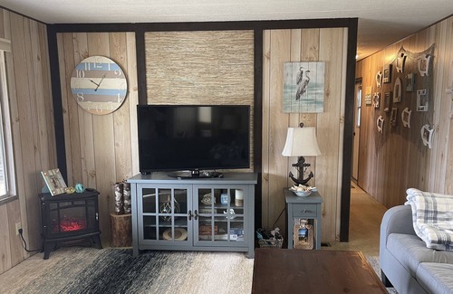 Matlock House | TAHUYA, WA…. Cute 2 Bedroom get away with Hood Canal View.