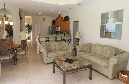 Braden River House | Tailfeather Home on Golf Course by RVA: Stylish 4BR w Pool & Close to Beach