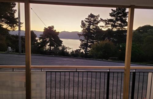 Diamond Harbour Hotel | Taimana Boutique Motel