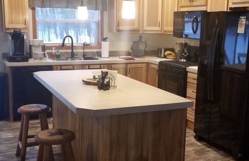New Post Cabin | Tainter Cabins