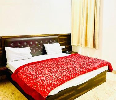 Agra Hotel | Taj East way family homestay