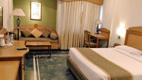 Secunderabad Hotel | Taj Tristar
