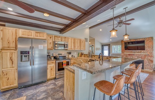 Green Mountain Falls Cabin | Take a Hike, Kids! Literally. Fun Family Getaway