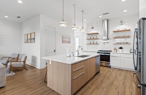 Silver Sands Beach Apartment | Take it Easy by Book That Condo