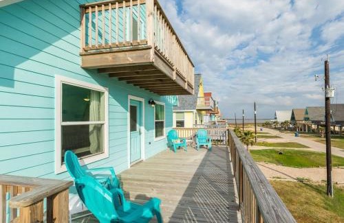 Surfside Beach House | Take It Easy in Surfside - Gulf and Bay Views, Cute Beach House!