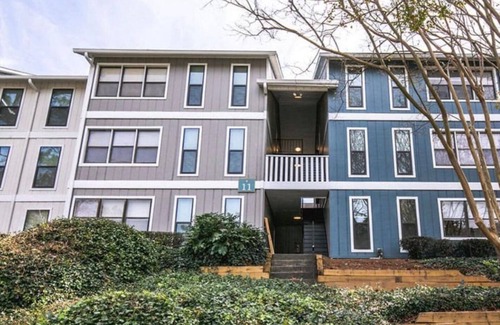 Marietta Apartment | Take me to the Ballpark