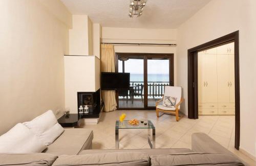 Polichrono Apartment | Take Me To The Sea - Beachfront, Starlink