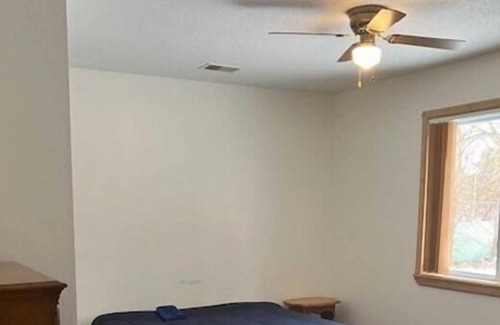 Lake City House | Take the Kids to Maple Leaf Farm & Creamery! Lakeside Camping Resort w/ Parking