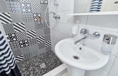 Dekabristov Island Apartment | TakeRoom Morskaya