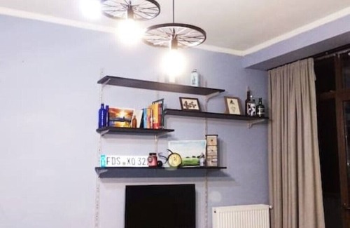 Saburtalo Apartment | Tako's Cozy Home with King-Size Bed (entire flat)