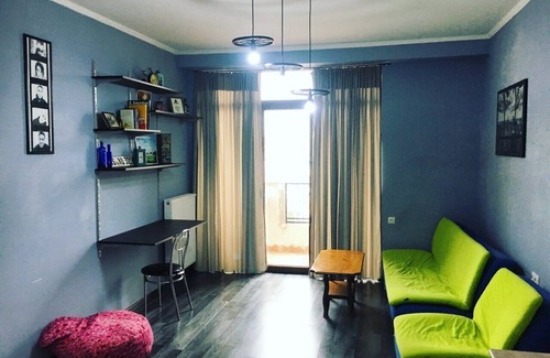 Saburtalo Apartment | Tako's Cozy Home with King-Size Bed (entire flat)