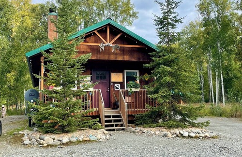 Susitna North Cabin | Talkeetna Wilderness Lodge - Family Cabin #4