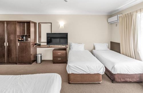 Ainslie Hotel | Tall Trees Ainslie Motel
