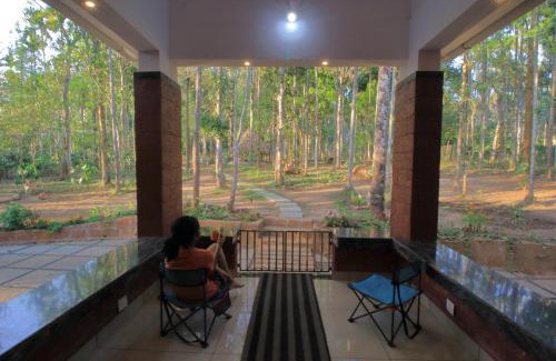 Kidanganad Villa | Tall Trees - Modern forest Villa in Wayanad
